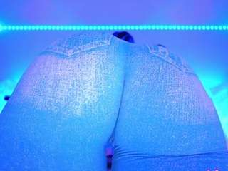 ox-lemon — Camsoda recorded stream image, 20.11.2025 22:10