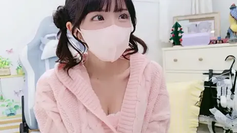 -minami- — Stripchat recorded stream screenshot (22 Nov 2025)