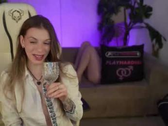 bright_diamonds_054 — Chaturbate recorded stream image, 22.11.2025 20:10