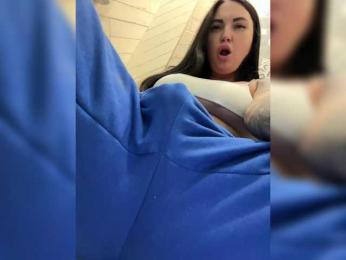 KROSHKA_N — Bongacams recorded stream screenshot (25 Nov 2025)