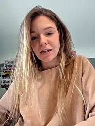 lucie_mehott — Stripchat recorded stream image, 27.11.2025 08:30