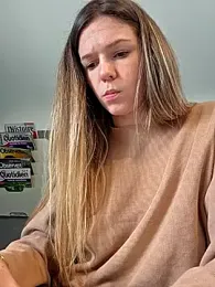 lucie_mehott — Stripchat recorded stream image, 27.11.2025 08:30