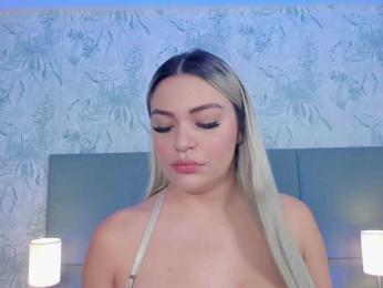 milaowens — Bongacams recorded stream screenshot (02 Dec 2025)