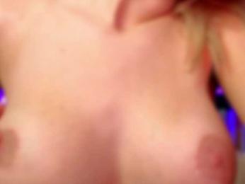 FlowwwerGirl — Bongacams recorded stream screenshot (03 Dec 2025)