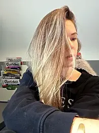 lucie_mehott — Stripchat recorded stream image, 04.12.2025 08:30