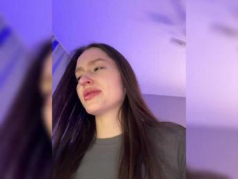 whiteTEA — Bongacams recorded stream image, 04.12.2025 15:00