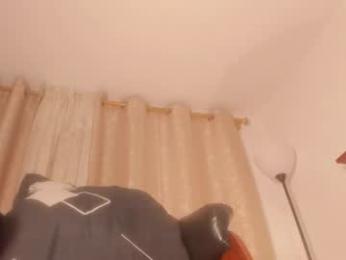 isabelsexysmile_ — Chaturbate recorded stream image, 06.12.2025 07:30