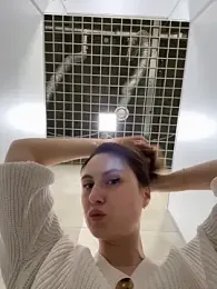 Dina_Tease — Stripchat recorded stream image, 08.12.2025 13:10