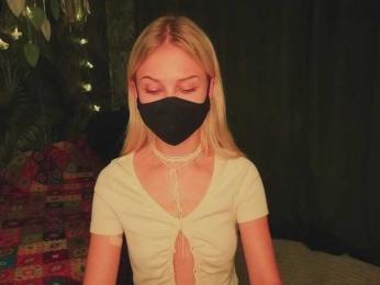 Meeeeow — Bongacams recorded stream image, 09.12.2025 20:40