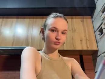 nloraaa — Chaturbate recorded stream image, 11.12.2025 02:40