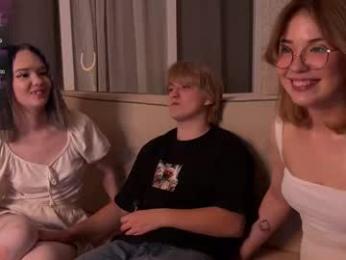couple_of_fire_ — Chaturbate recorded stream image, 11.12.2025 20:40