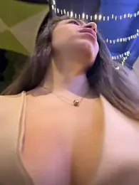 Hall_16 — Stripchat recorded stream image, 11.12.2025 21:10