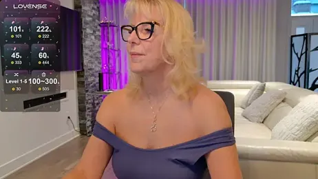 FitCougar — Stripchat recorded stream screenshot (12 Dec 2025)