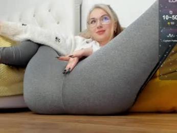 _timeless_paradox — Chaturbate recorded stream image, 17.12.2025 08:00