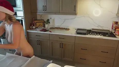 Taylorlove303 — Stripchat recorded stream image, 17.12.2025 18:50