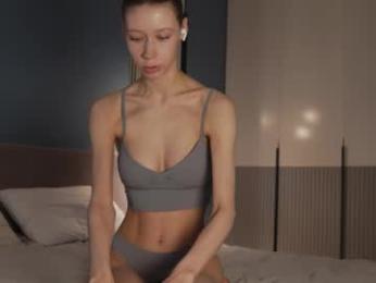 poisonn_girll — Chaturbate recorded stream image, 18.12.2025 00:00