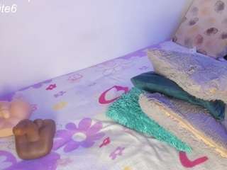 ninapetite — Camsoda recorded stream screenshot (19 Dec 2025)