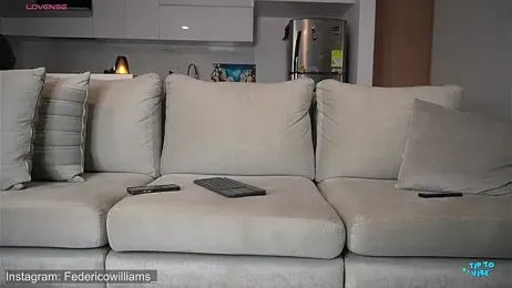 Derek_w — Stripchat recorded stream image, 21.12.2025 01:10