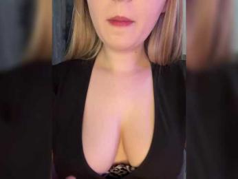 AlinaRay — Bongacams recorded stream image, 21.12.2025 14:10