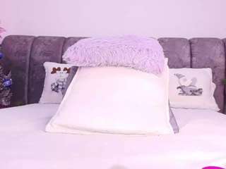 bss-naia — Camsoda recorded stream screenshot (22 Dec 2025)