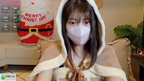 SUZU_ — Stripchat recorded stream image, 24.12.2025 12:00