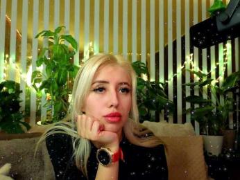 FlowwwerGirl — Bongacams recorded stream screenshot (25 Dec 2025)