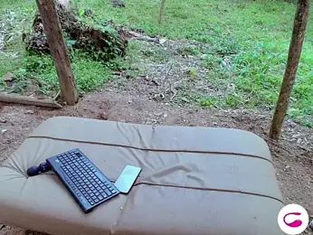 pretty_princesses — Stripchat recorded stream screenshot (25 Dec 2025)