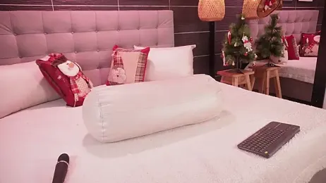 BellaLatinaTS — Stripchat recorded stream image, 27.12.2025 22:10