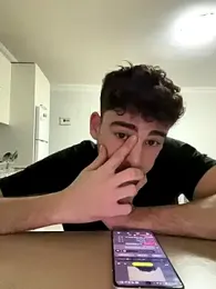 Yasinyasin7 — Stripchat recorded stream image, 29.12.2025 00:30