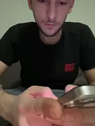 Yasinyasin7 — Stripchat recorded stream image, 29.12.2025 00:30