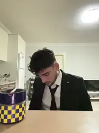 Yasinyasin7 — Stripchat recorded stream image, 29.12.2025 00:30