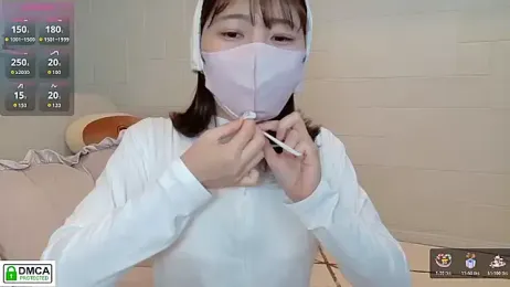 SUZU_ — Stripchat recorded stream image, 31.12.2025 03:00