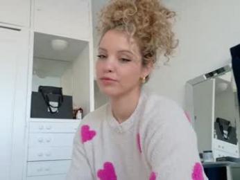 theislandgirl — Chaturbate recorded stream screenshot (01 Jan 2026)