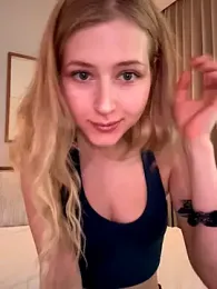 LunaRase — Stripchat recorded stream screenshot (03 Jan 2026)