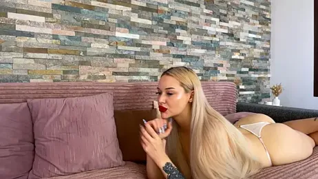 Aurora_Asti — Stripchat recorded stream image, 04.01.2026 11:40