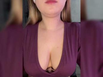 AlinaRay — Bongacams recorded stream image, 04.01.2026 14:20