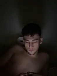 Yasinyasin7 — Stripchat recorded stream image, 05.01.2026 03:10