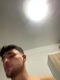 Yasinyasin7 — Stripchat recorded stream image, 05.01.2026 03:10