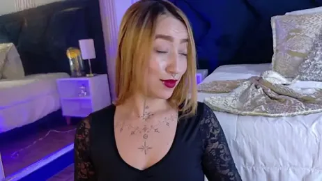 MollyCruz — Stripchat recorded stream image, 05.01.2026 10:30