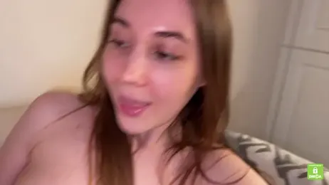 oypo — Stripchat recorded stream image, 07.01.2026 05:00
