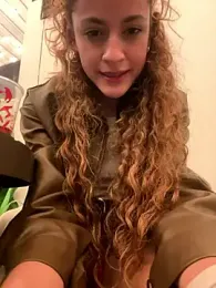 alana15 — Stripchat recorded stream image, 07.01.2026 21:10