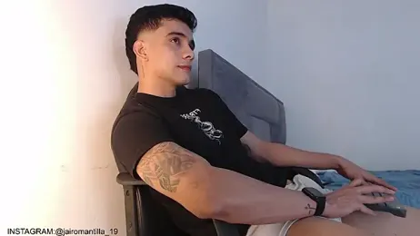 adam_levis17 — Stripchat recorded stream image, 09.01.2026 05:00