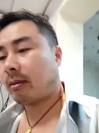 guozuo — Stripchat recorded stream image, 10.01.2026 13:50