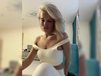 -Molly- — Bongacams recorded stream screenshot (01 Mar 2025)