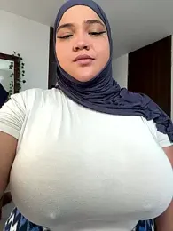 sweetmuslim01 — Stripchat recorded stream image, 12.01.2026 20:50