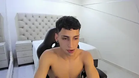 JhoanLeandro — Stripchat recorded stream image, 13.01.2026 04:50