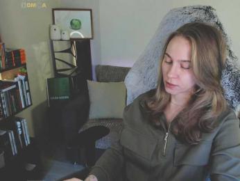 Adamova_Eva — Bongacams recorded stream image, 01.03.2025 18:40