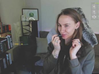 Adamova_Eva — Bongacams recorded stream image, 01.03.2025 18:40