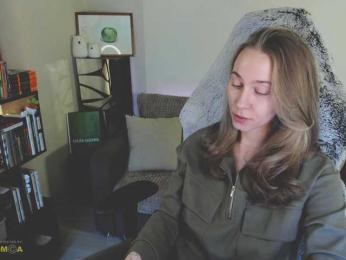 Adamova_Eva — Bongacams recorded stream image, 01.03.2025 18:40