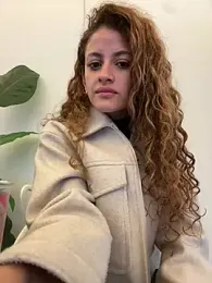 alana15 — Stripchat recorded stream image, 14.01.2026 21:10